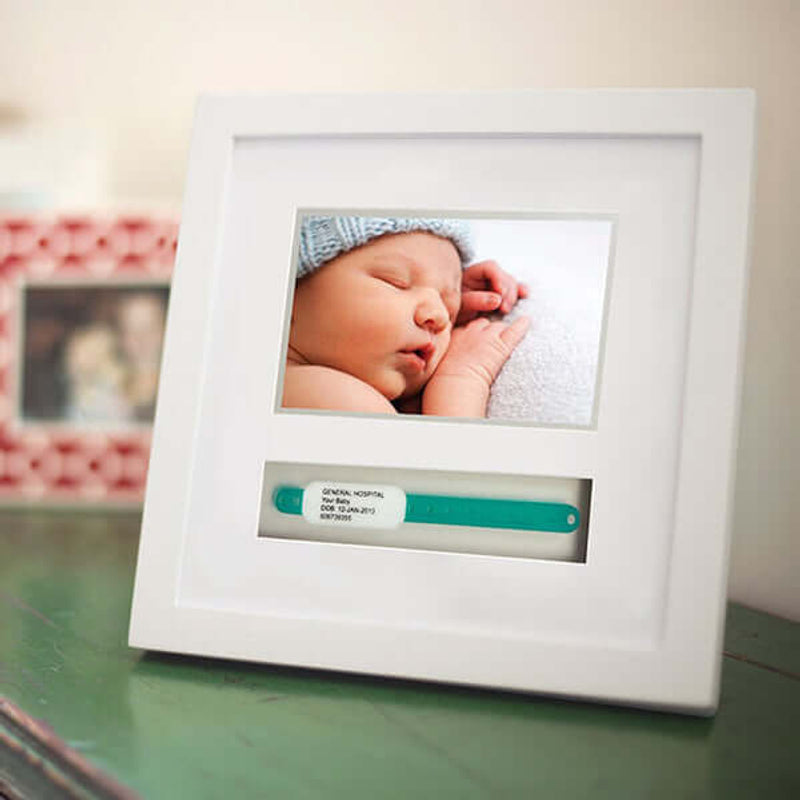 Pearhead Baby Bracelet Frame - White