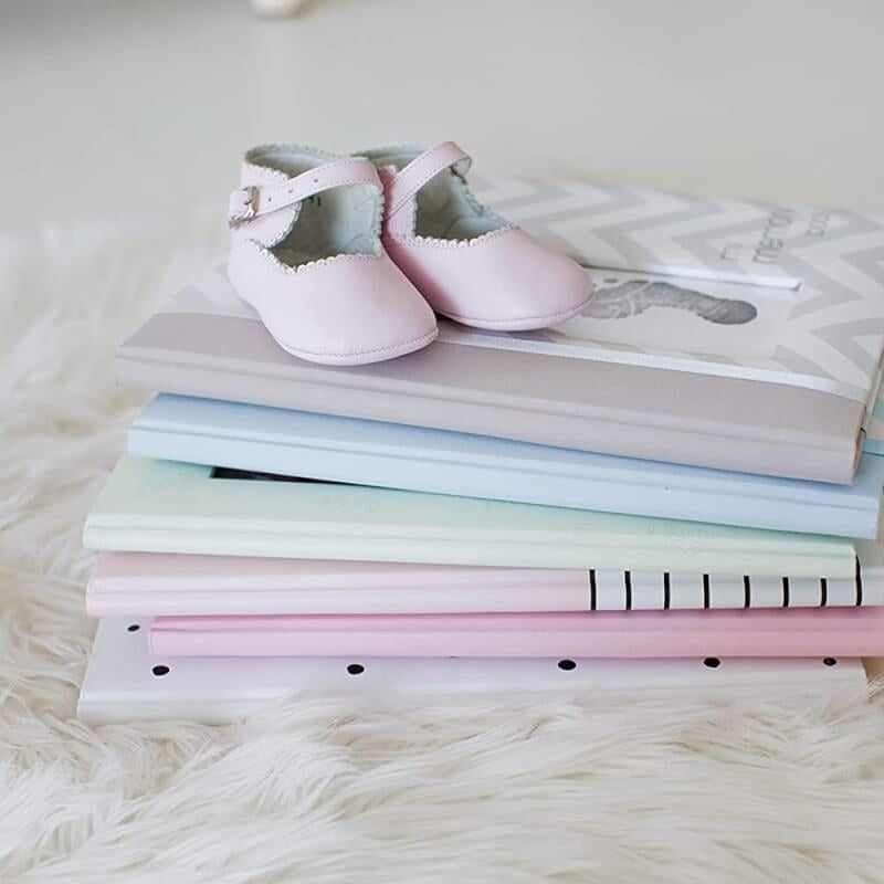 Pearhead Leaves Babybook - Sage