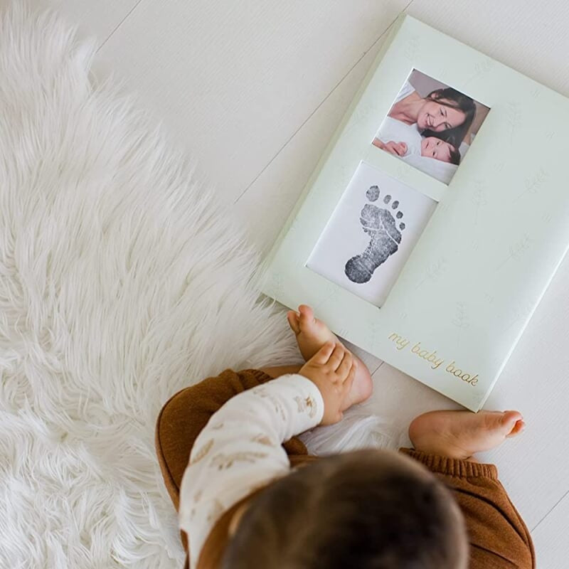 Pearhead Leaves Babybook - Sage