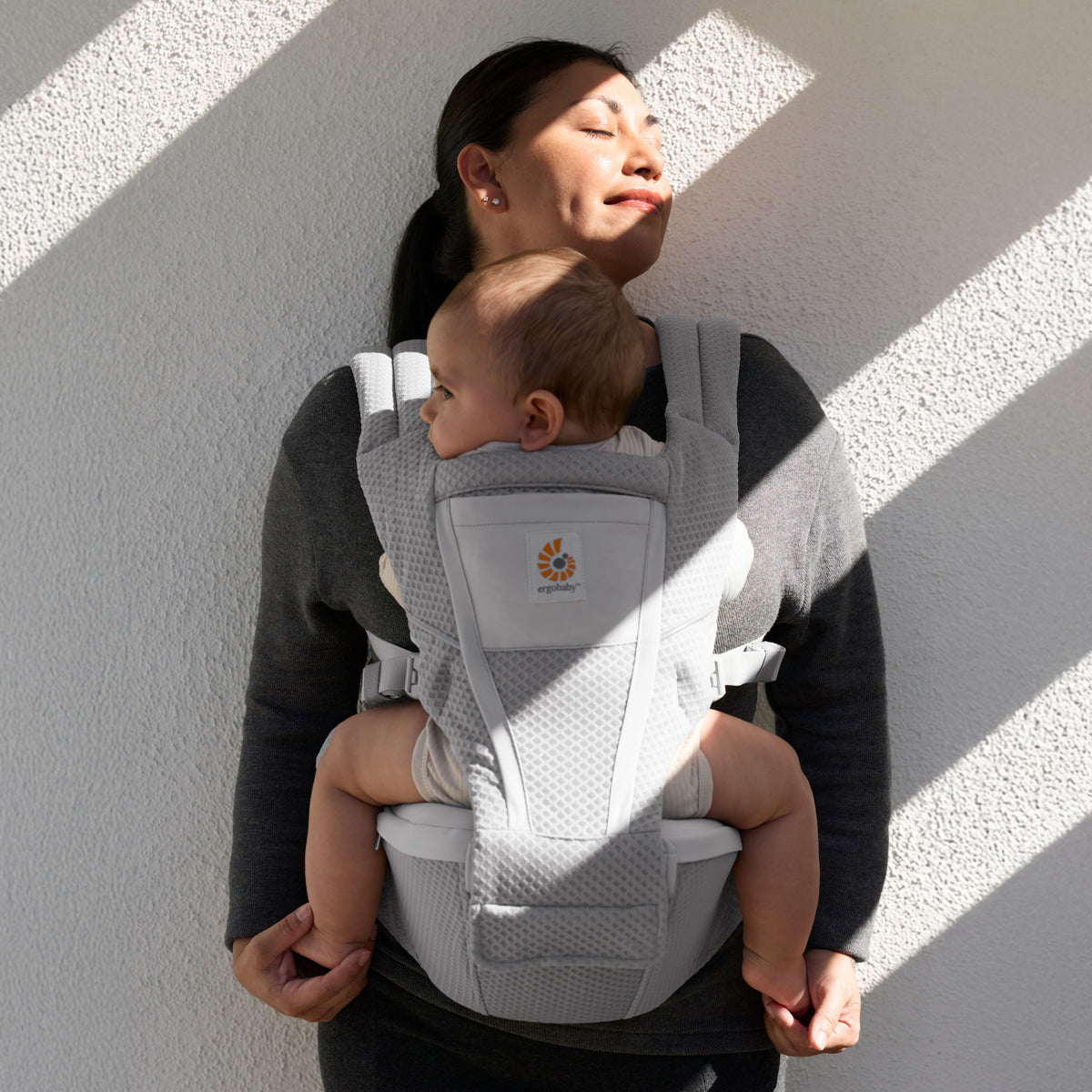 Alta Hip Seat Baby Carrier