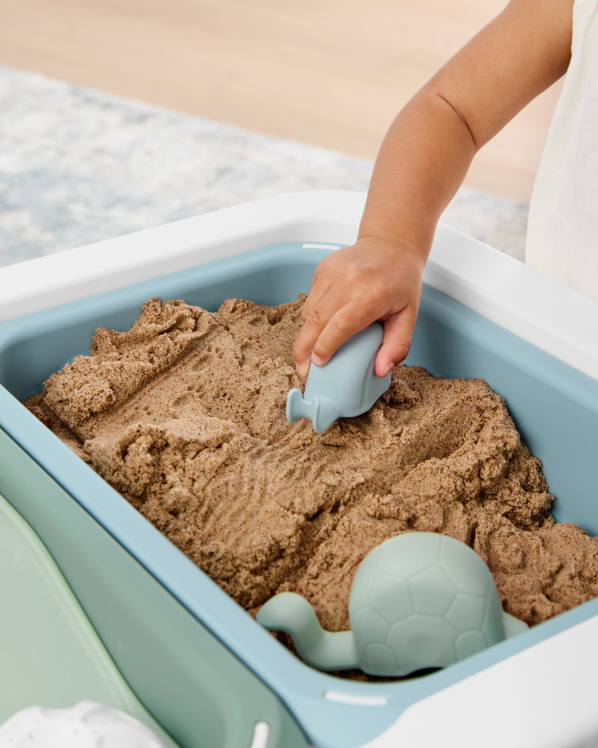 Montessori Discoverosity 3 in 1 Sensory Table