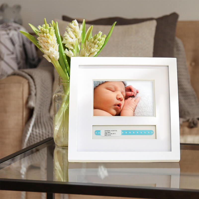 Pearhead Baby Bracelet Frame - White