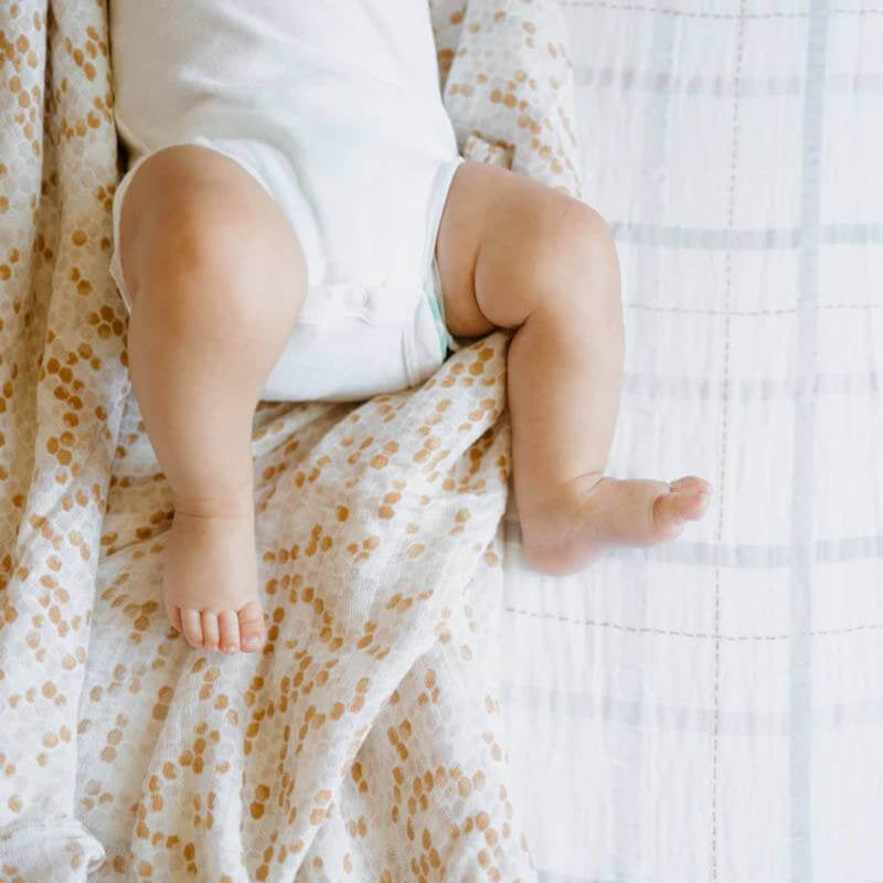 Little Unicorn Muslin Swaddle Set - Garden Bees