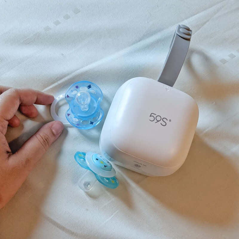 59S UV Sterilising PaciPod - White