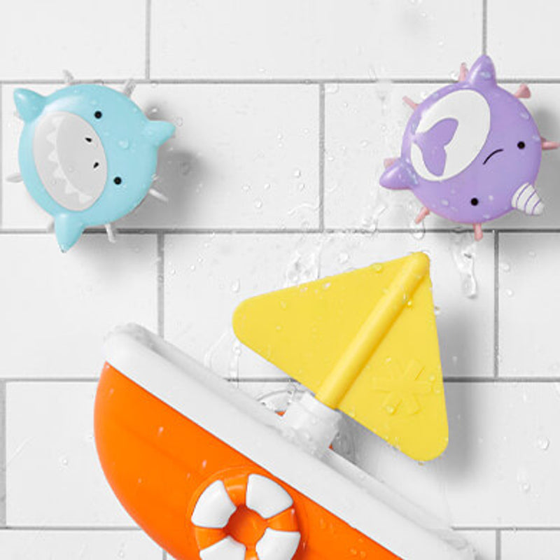 Skip Hop Zoo Tip & Spin Boat - Shark/Narwhal